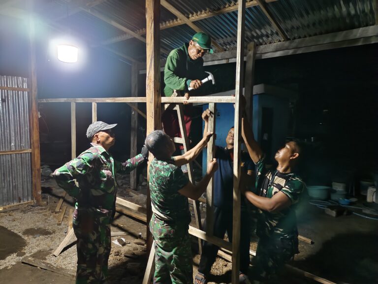 Malam Tak Menghalangi Pengabdian, Satgas TMMD Ke 128 Tahun 2026 Kodim 1425/Jeneponto Kejar Rampung RTLH Warga