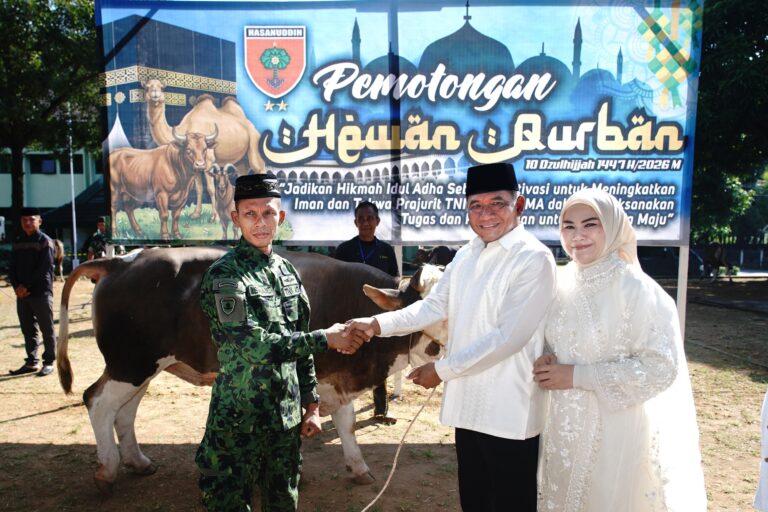 *Berkah Idul Adha Mengalir, Pangdam XIV/Hasanuddin Salurkan Puluhan Hewan Kurban Untuk Masyarakat*