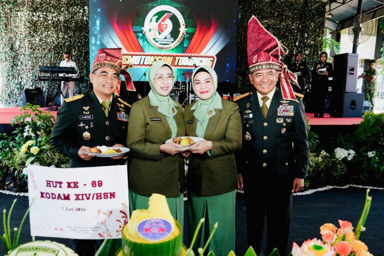 *Pangdam XIV/Hsn Kobarkan Semangat Pengabdian: Prajurit Harus Hadir untuk Rakyat dalam Segala Kondisi*