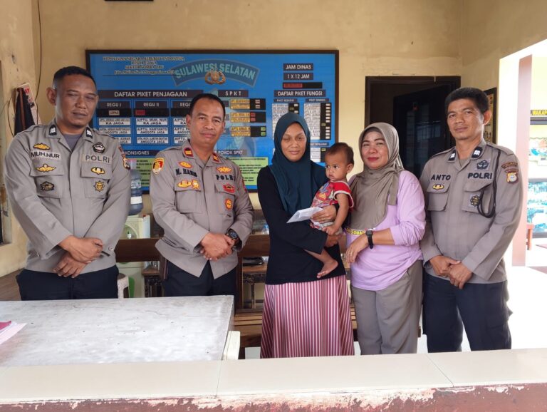 Ditinggalkan di Tanah Rantau, Ibu dan Balitanya Temukan Harapan di Polsek Somba Opu