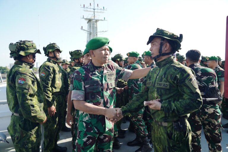 *Kasdam XIV/Hsn Lepas Yonif 721/Makassau ke Papua: Berangkat dengan Kehormatan, Kembali dengan Kemenangan!*