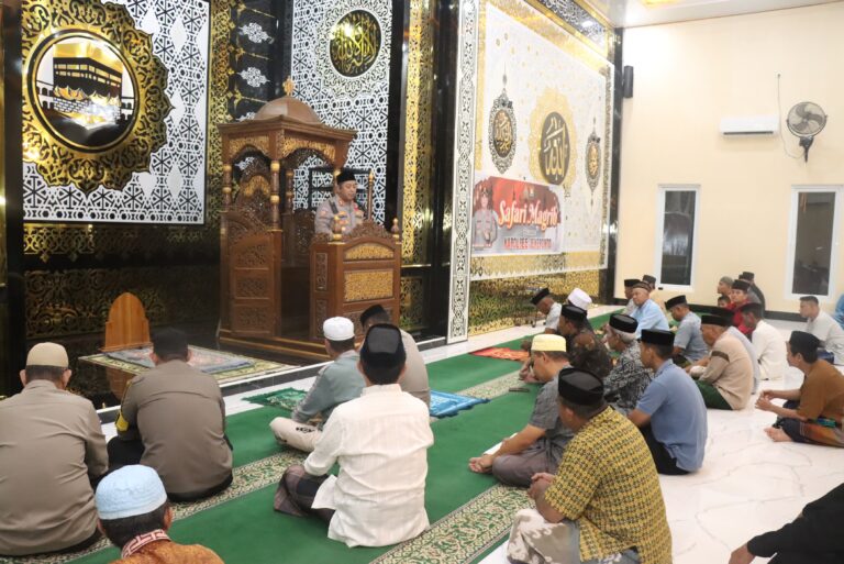 Safari Maghrib Kapolres Jeneponto, Pererat Silaturahmi dan Serap Aspirasi Masyarakat