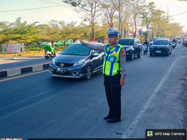 Satlantas Polres Takalar Perkuat Pelayanan Pagi, Hadir di Titik Rawan Kemacetan dan Kecelakaan