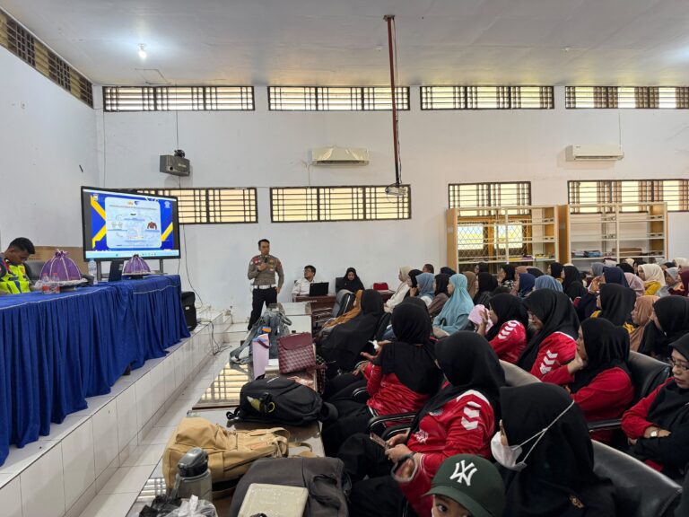 Edukasi Keselamatan Berkendara, Satlantas Polresta Gowa Ajak Orang Tua Cegah Anak Mengemudi Sebelum Cukup Umur
