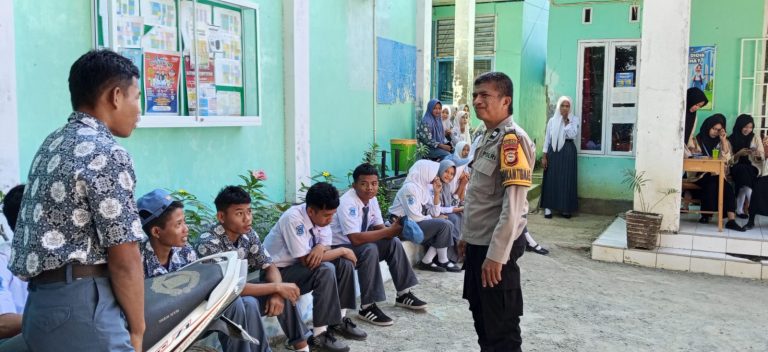 Antisipasi Geng Motor dan Narkoba, Bhabinkamtibmas Arungkeke Gencarkan Imbauan ke Sekolah