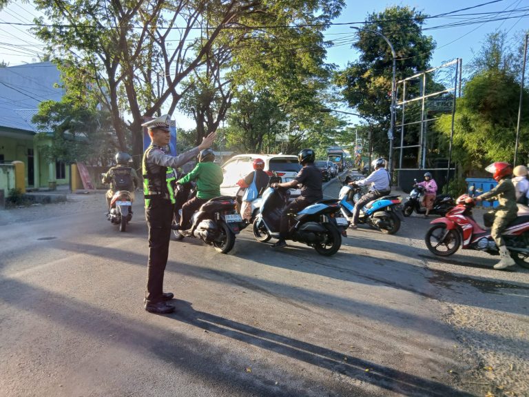 Polres Jeneponto Gelar Commader Wish, Kapolres Ajak Masyarakat Jadi Pelopor Keselamatan Berlalu Lintas.
