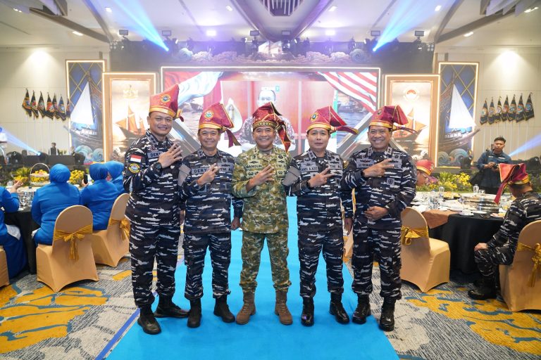 *Pangdam XIV/Hasanuddin Hadiri Syukuran HUT Kodaeral VI Tahun 2026, Pererat Sinergi Antar Matra*