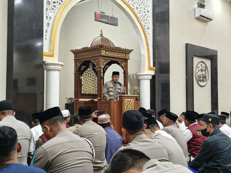 Safari Subuh Kapolresta Gowa Sampaikan Pesan Kamtibmas