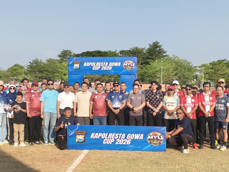 Tendangan Perdana Kapolresta Gowa Buka Kapolresta Gowa Cup 2026, 12 Tim Siap Bertanding