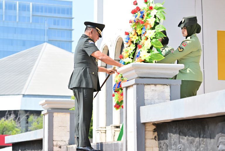 *Napak Tilas Patriotisme di Monumen Mandala, Pangdam XIV/Hsn Kobarkan Semangat Juang Generasi Muda*
