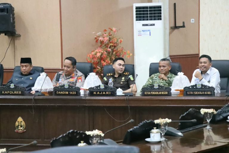 Kapolres Jeneponto Hadiri Rapat Paripurna Penyerahan Ranperda APBD Perubahan 2026 di DPRD